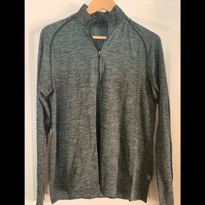 Lululemon men’s 1/2 zip longsleeve shirt size M